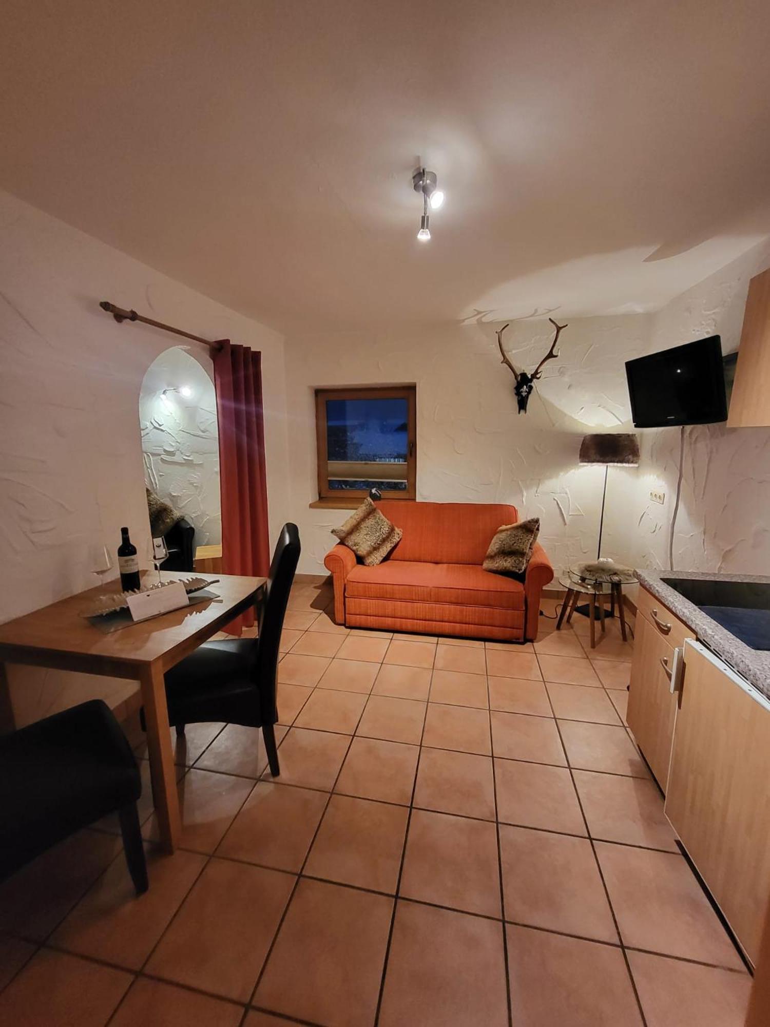 Hotel Post - Garni Bichlbach Exteriör bild
